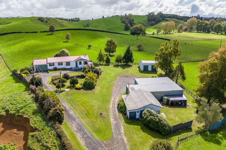 Photo of property in 294 Tuhikaramea Road, Temple View, Hamilton, 3290