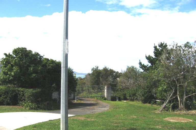 Photo of property in 62 Sharon Road, Waiake, Auckland, 0630