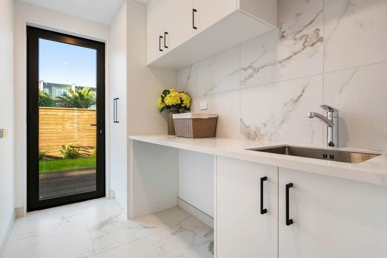 Photo of property in 25c Lomond Street, Takapuna, Auckland, 0622