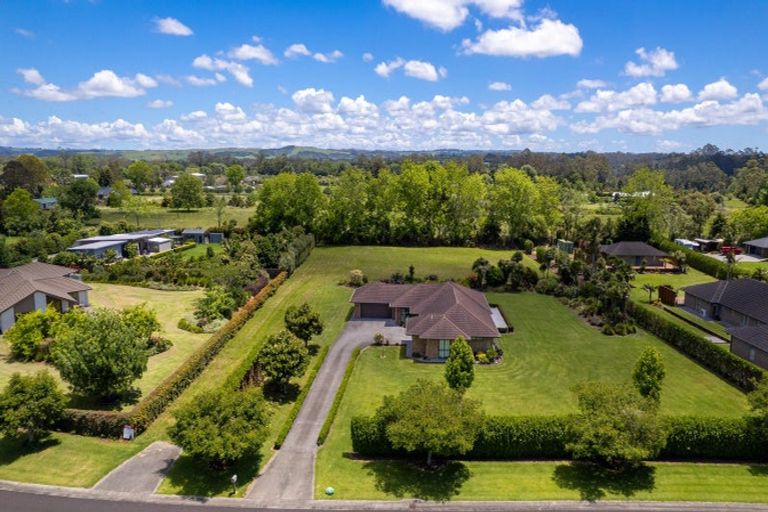 Photo of property in 11 Pathways Drive, Kerikeri, 0230
