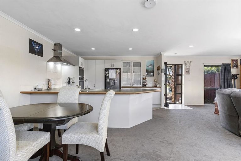 Photo of property in 11 Sarah Place, Papamoa Beach, Papamoa, 3118