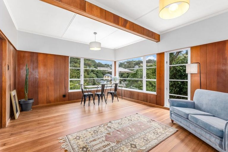 Photo of property in 2 The Rigi, Northland, Wellington, 6012