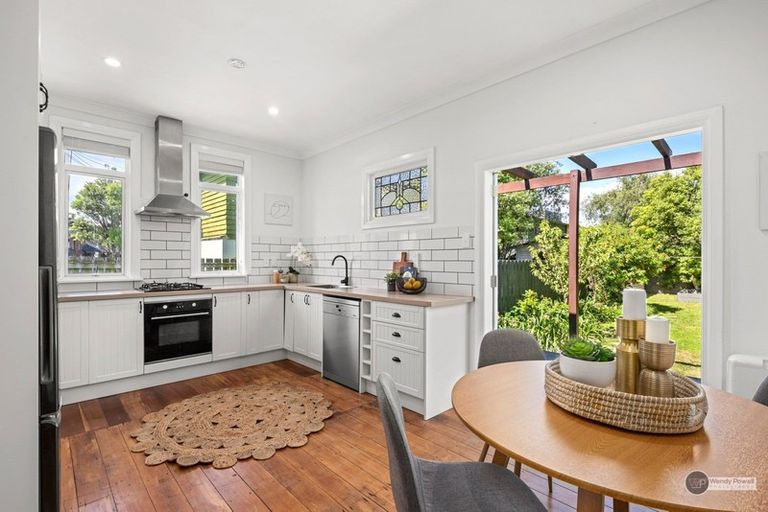 Photo of property in 156 Kings Crescent, Hutt Central, Lower Hutt, 5010