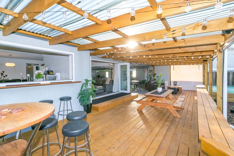 Photo of property in 17 Beaumaris Place, Dinsdale, Hamilton, 3204