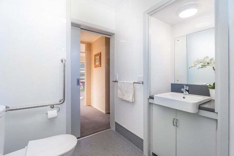 Photo of property in 3 Kawakawa Road, Whitianga, 3510