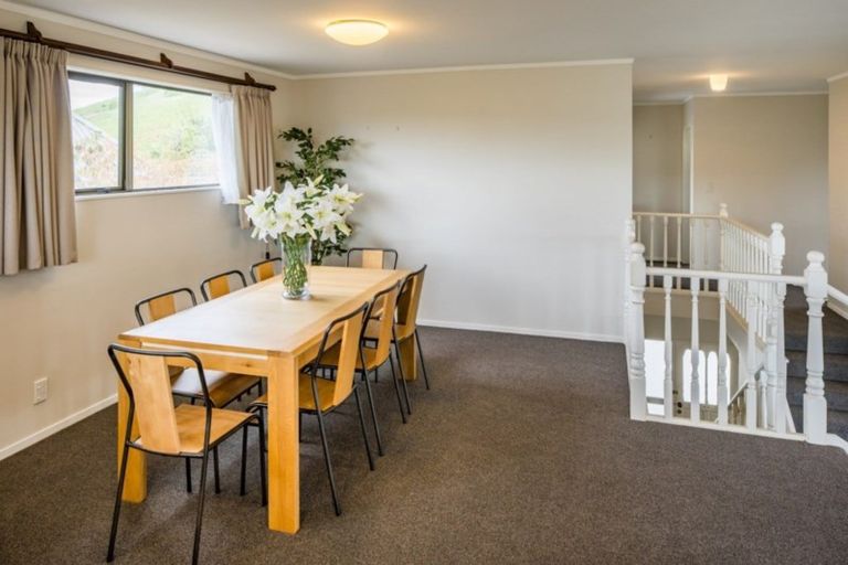 Photo of property in 10 Tremaine Place, Camborne, Porirua, 5026