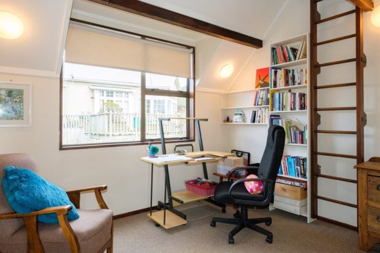 Photo of property in 30 Argyle Street, Mornington, Dunedin, 9011