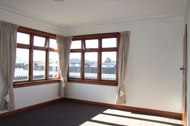 Photo of property in 9 Ossian Street, Milton, 9220