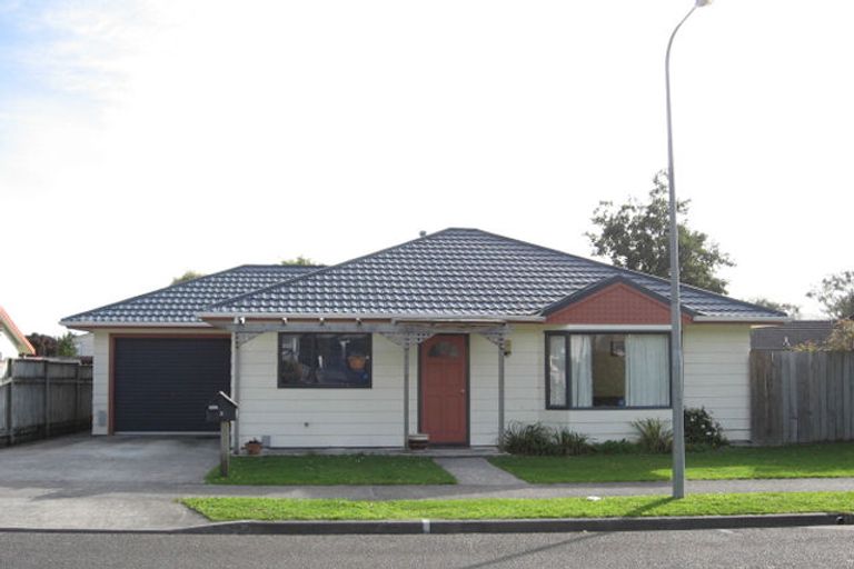 Photo of property in 3 Glenbrook Grove, Naenae, Lower Hutt, 5011