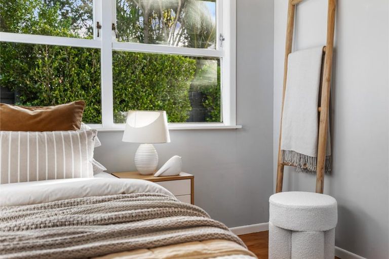 Photo of property in 1/86 Tirimoana Road, Te Atatu South, Auckland, 0602