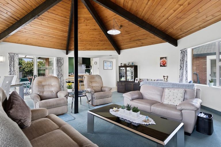 Photo of property in 1 Links View Drive, Omokoroa, 3114