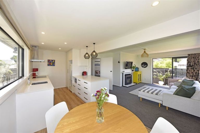 Photo of property in 9 Morrison Avenue, Northcote, Christchurch, 8052