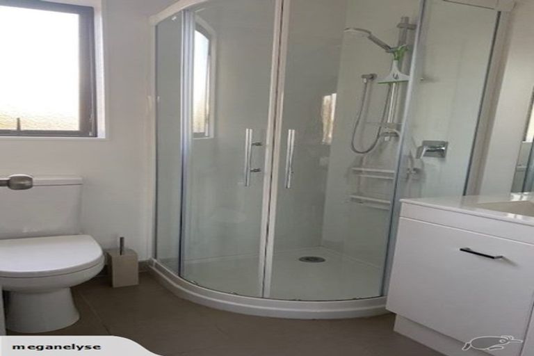 Photo of property in 11a Mangos Place, Pakuranga, Auckland, 2010