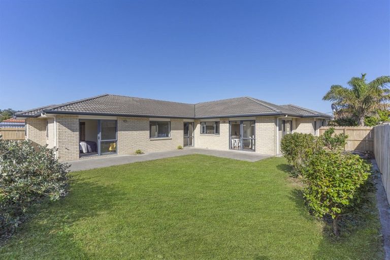 Photo of property in 27 Donegal Park Drive, Flat Bush, Auckland, 2019