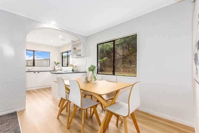 Photo of property in 72 Omapere Street, Whitby, Porirua, 5024