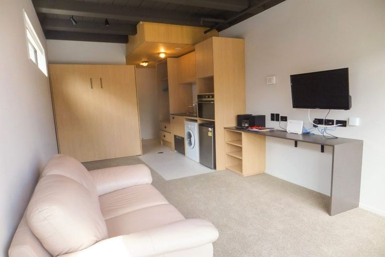 Photo of property in Vedado Apartments, 208/41 Hopper Street, Mount Cook, Wellington, 6011
