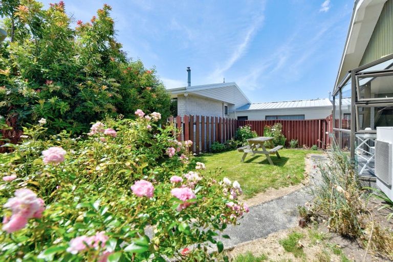 Photo of property in 13a Irving Street, Gore, 9710