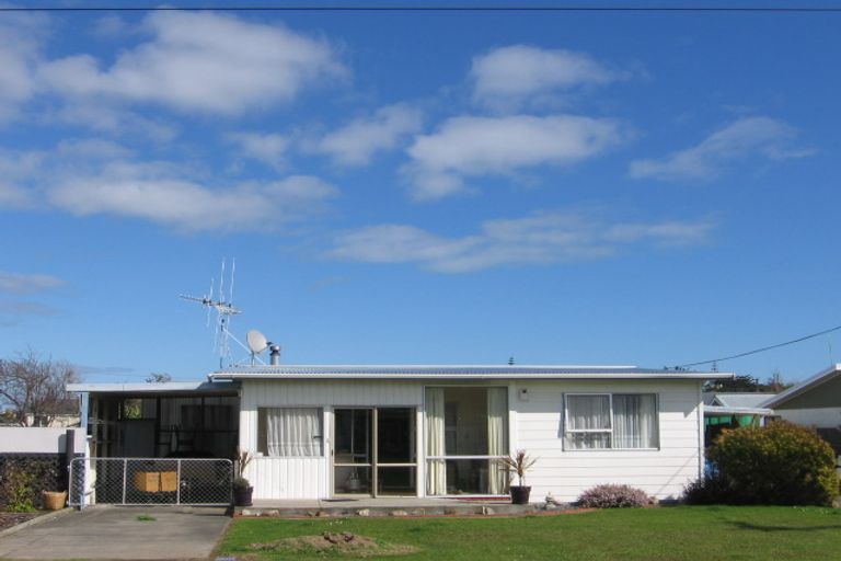 Photo of property in 10 Edinburgh Terrace, Foxton Beach, Foxton, 4815