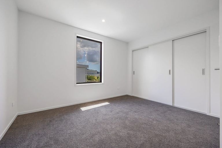 Photo of property in 24 Arvo Lane, Hobsonville, Auckland, 0616