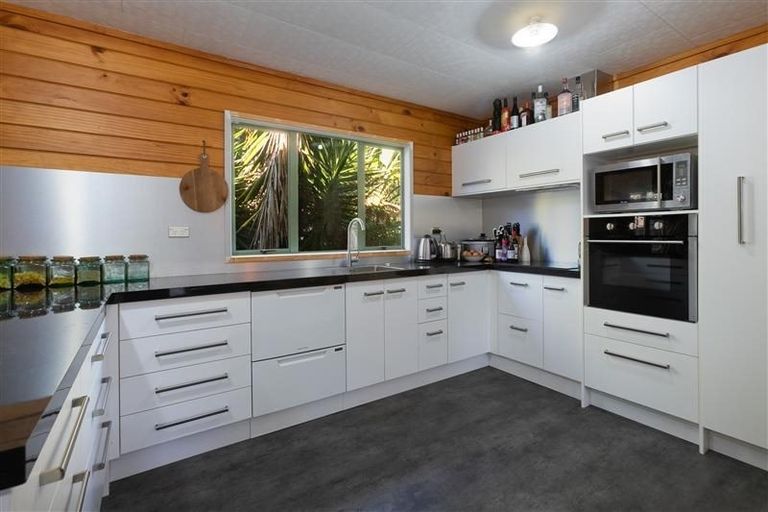 Photo of property in 2/53 Hellyers Street, Birkdale, Auckland, 0626
