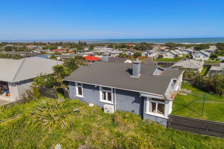 Photo of property in 157 Cornfoot Street, Castlecliff, Whanganui, 4501