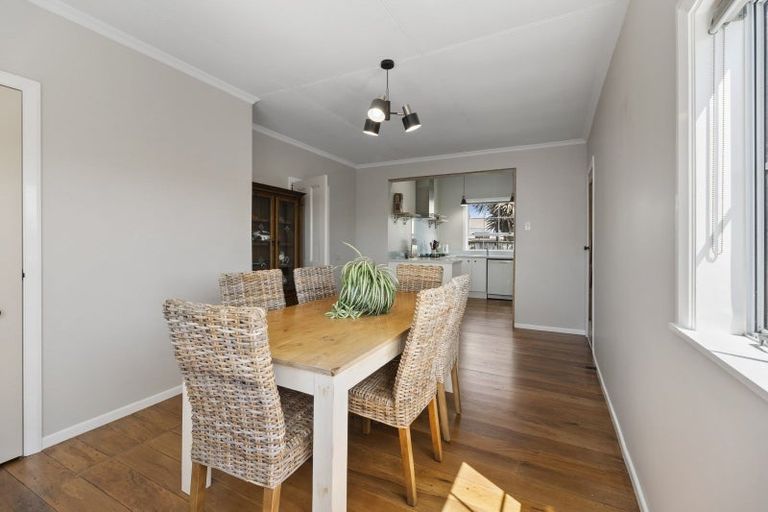 Photo of property in 162 Tukapa Street, Westown, New Plymouth, 4310