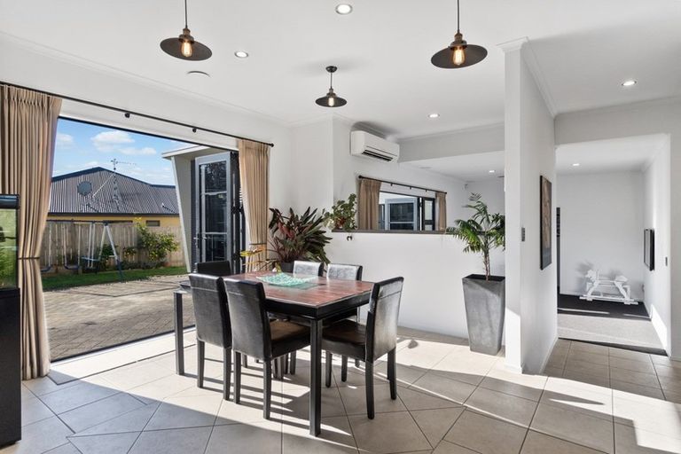 Photo of property in 54 Cairns Crescent, Rototuna, Hamilton, 3210