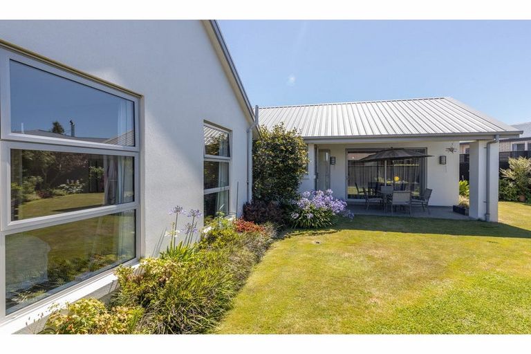 Photo of property in 8 Wisteria Lane, Rangiora, 7400