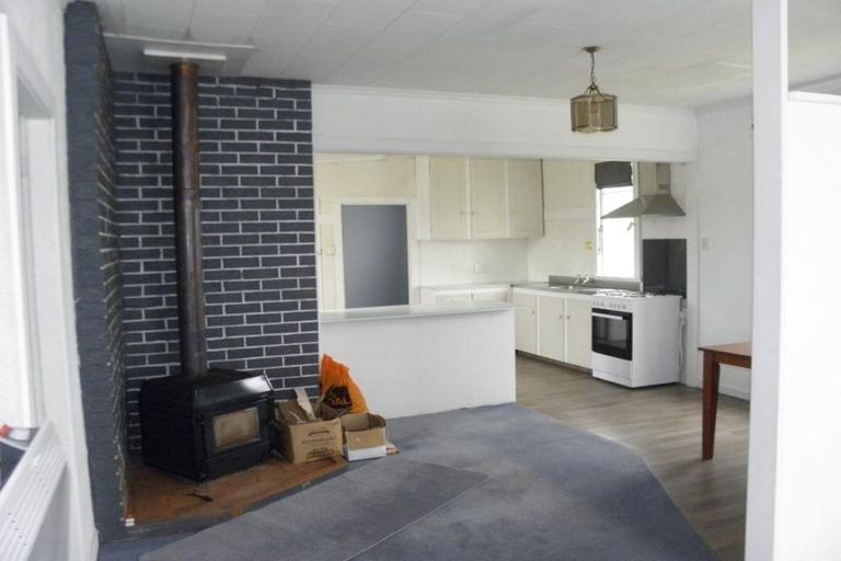 Photo of property in 43 Hastings Street, Ohai, 9635