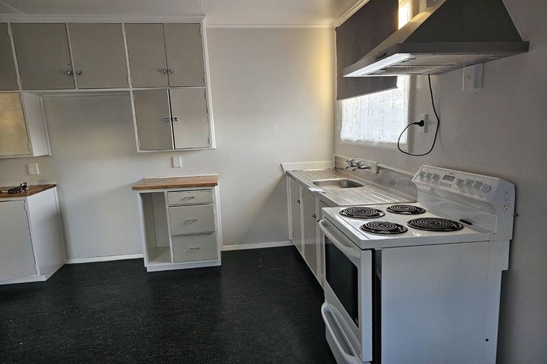 Photo of property in 3 Albion Street, Waitangirua, Porirua, 5024