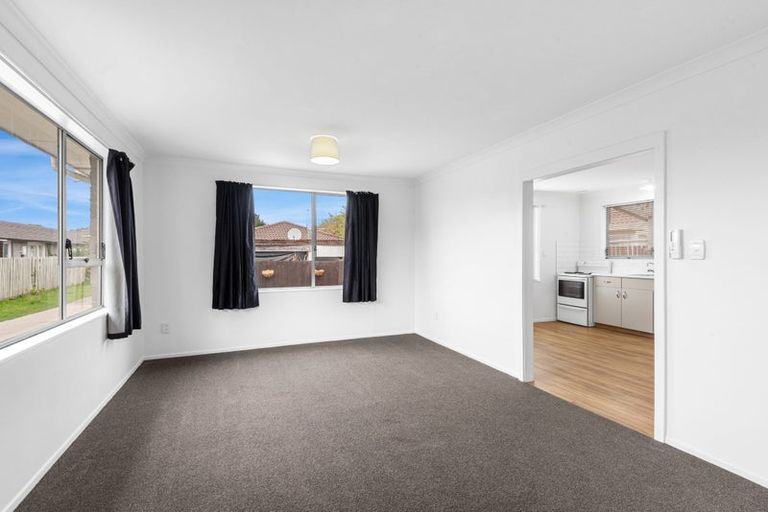 Photo of property in 1/11 Farnborough Street, Aranui, Christchurch, 8061