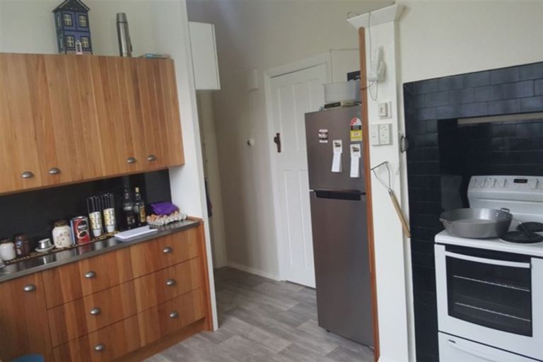 Photo of property in 17 Rhodes Street, Waimate, 7924