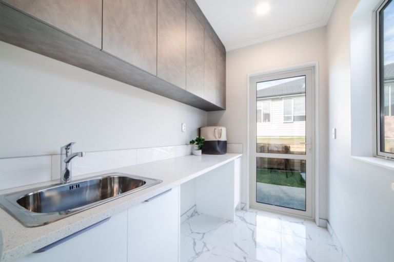 Photo of property in 1 Raymond Grace Avenue, Huapai, Kumeu, 0810