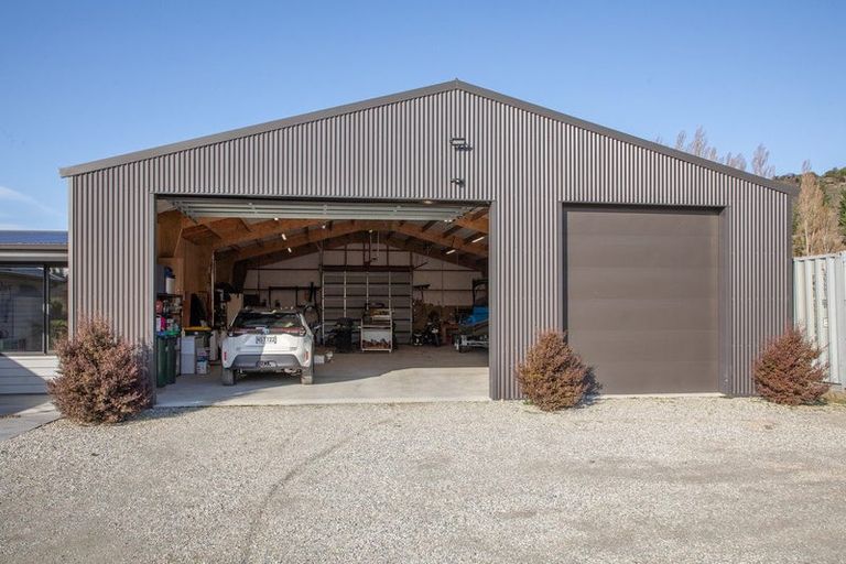 Photo of property in 4 Padgets Lane, Earnscleugh, Alexandra, 9391