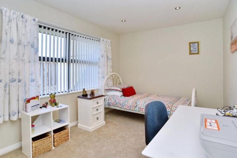 Photo of property in 32 Kotare Avenue, Rangiora, 7400