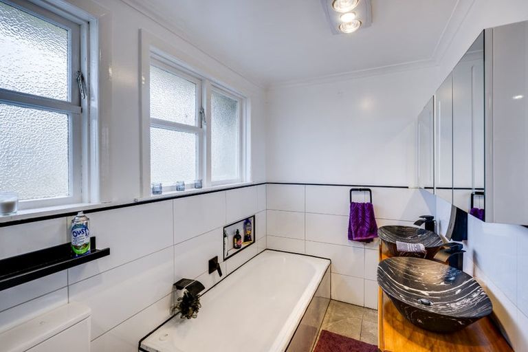 Photo of property in 1107 Willowpark Road North, Mayfair, Hastings, 4122