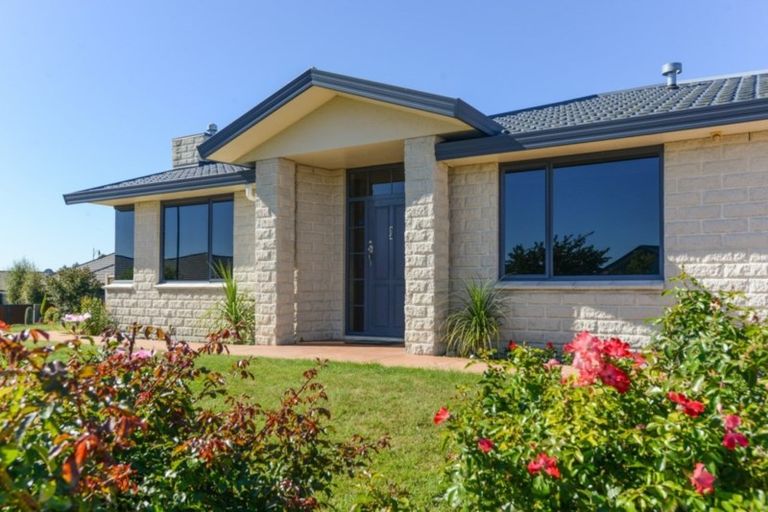 Photo of property in 10 Amner Place, Havelock North, 4130