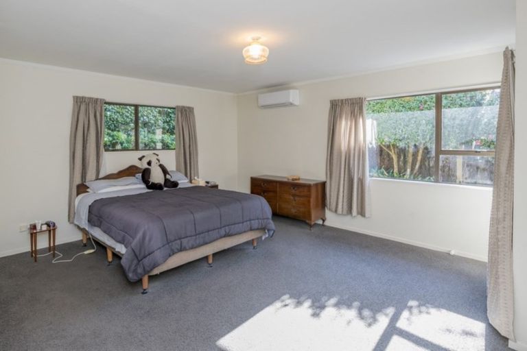 Photo of property in 5 Horopito Road, Waikanae, 5036