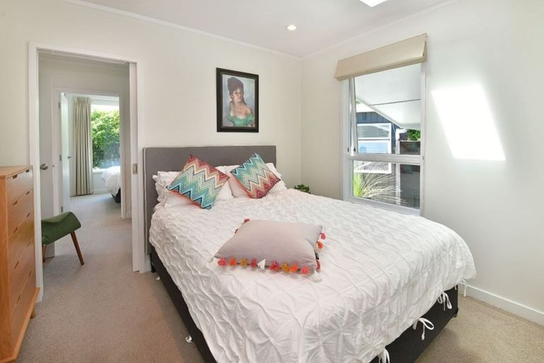 Photo of property in 21 Laurence Street, Manly, Whangaparaoa, 0930