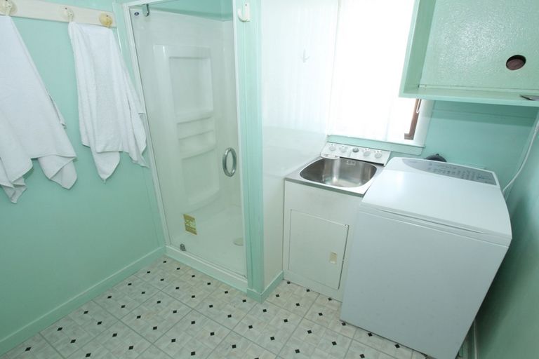 Photo of property in 186 Great South Road, Huntly, 3700