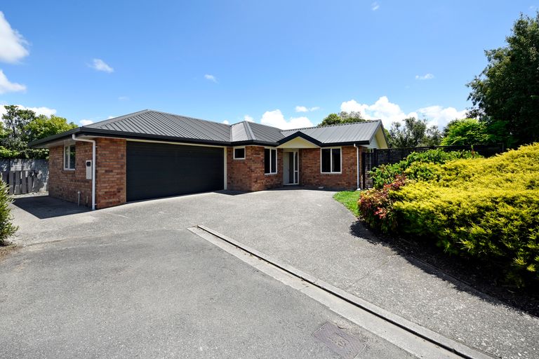 Photo of property in 42 Starveall Street, Brightwater, 7022