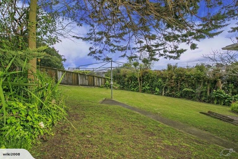 Photo of property in 1/14 Bond Crescent, Forrest Hill, Auckland, 0620