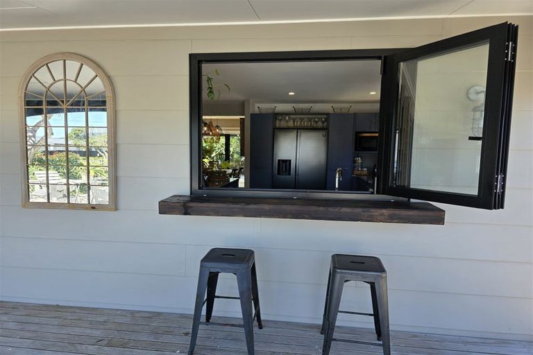 Photo of property in 36 Manaia Road, Tairua, 3508
