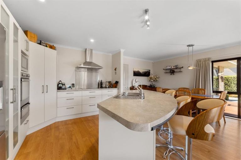 Photo of property in 10 Woodstock Place, Stoke, Nelson, 7011