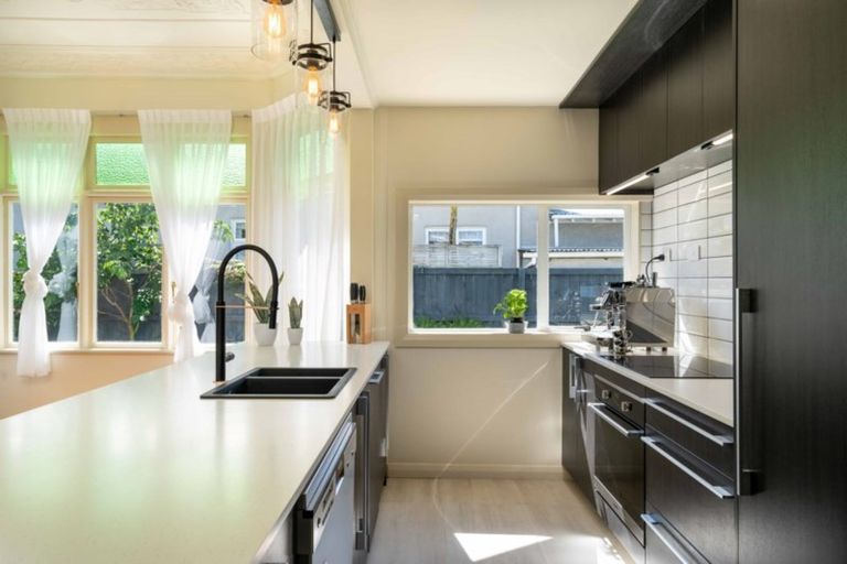 Photo of property in 20 Auld Street, Saint Kilda, Dunedin, 9012