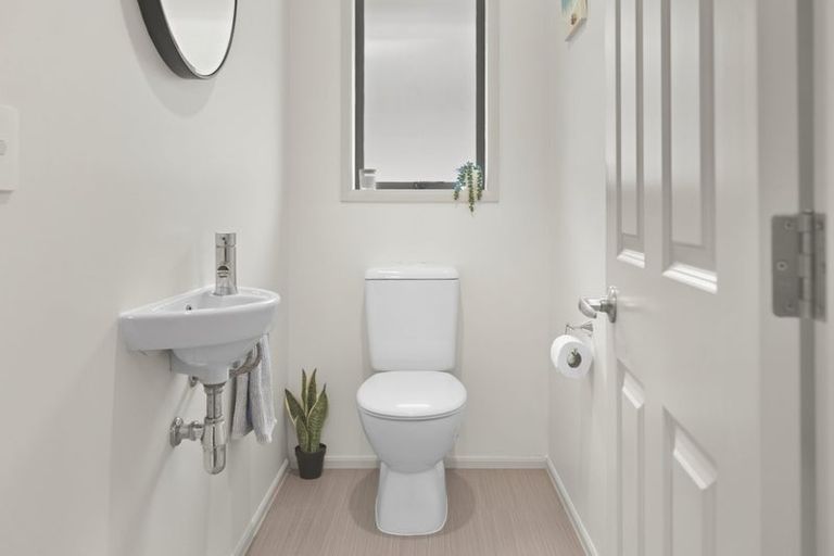 Photo of property in 28 Hawaiian Parade, Arkles Bay, Whangaparaoa, 0932