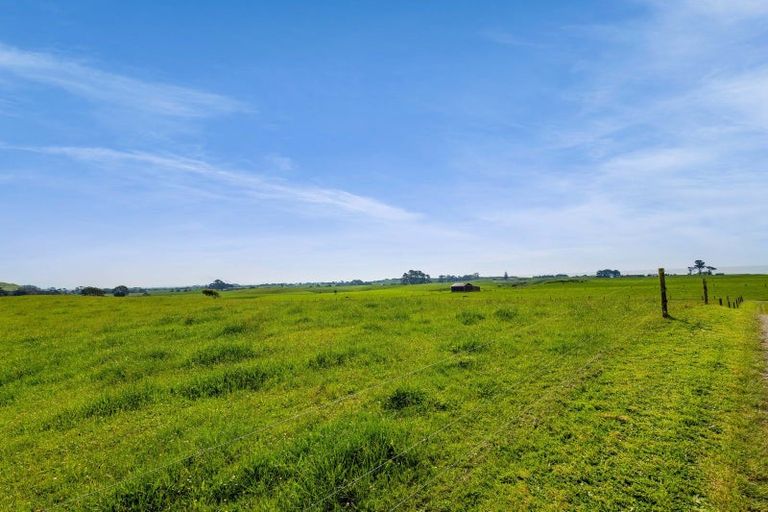 Photo of property in 78 Waitoetoe Road, Mimi, Urenui, 4377