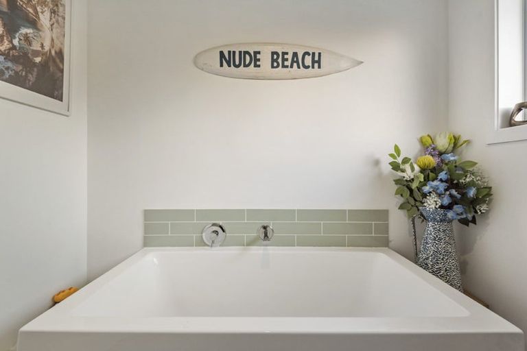 Photo of property in 974 Kahikatea Flat Road, Waitoki, Kaukapakapa, 0871