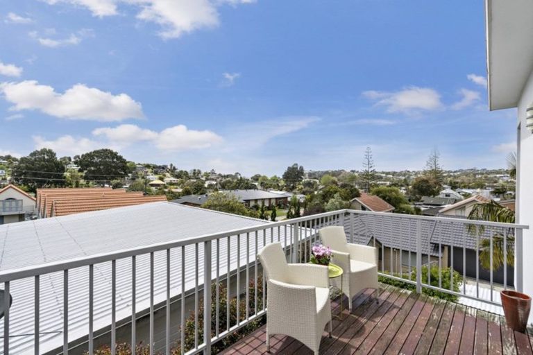 Photo of property in 14a Holiday Road, Stanmore Bay, Whangaparaoa, 0932