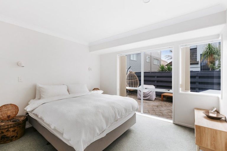 Photo of property in 23a Sunbrae Grove, Mount Maunganui, 3116